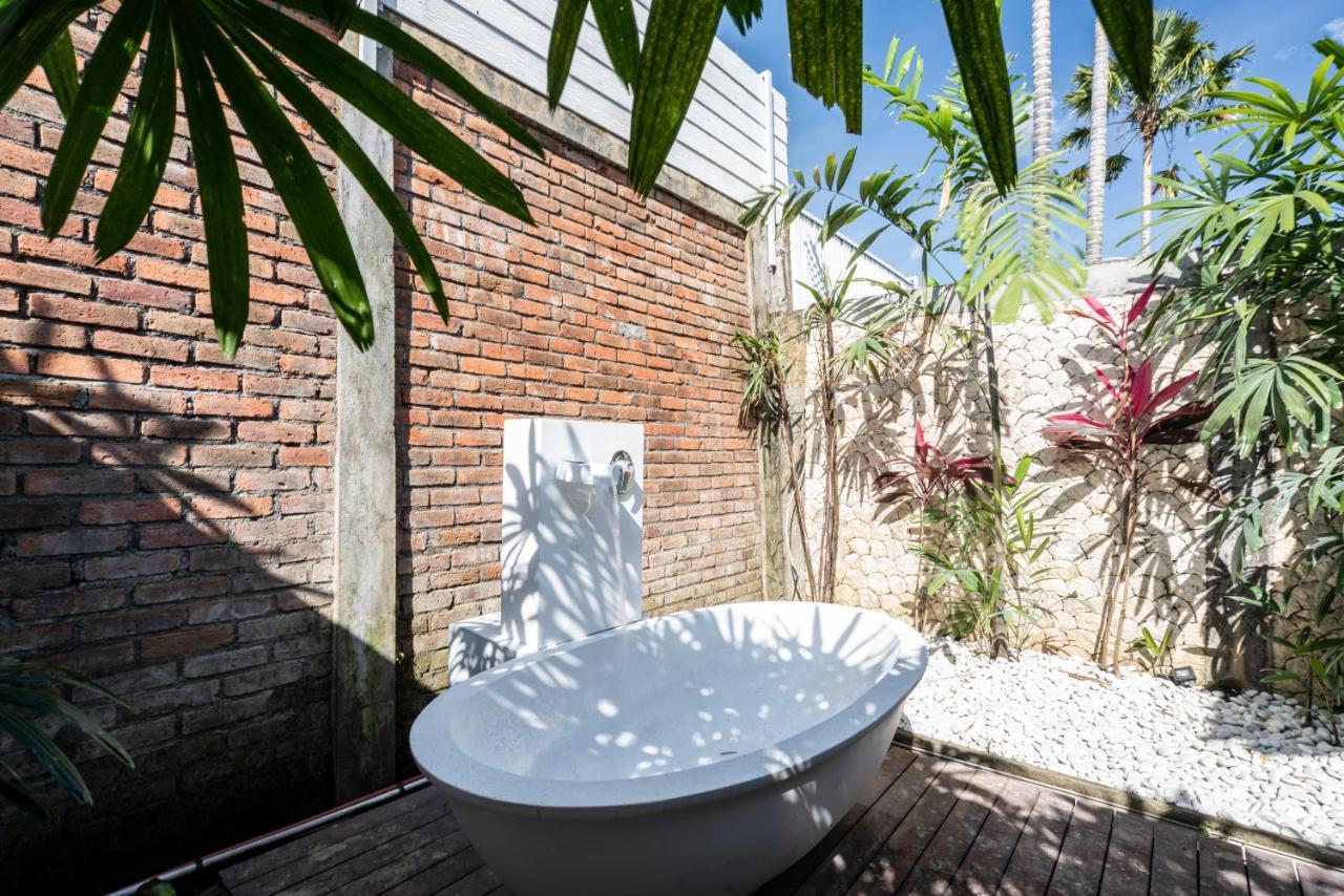 Isaiya Boutique Hotel Canggu  Exterior photo