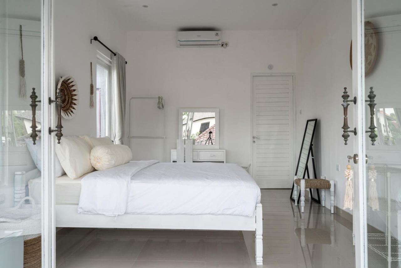 Isaiya Boutique Hotel Canggu  Exterior photo