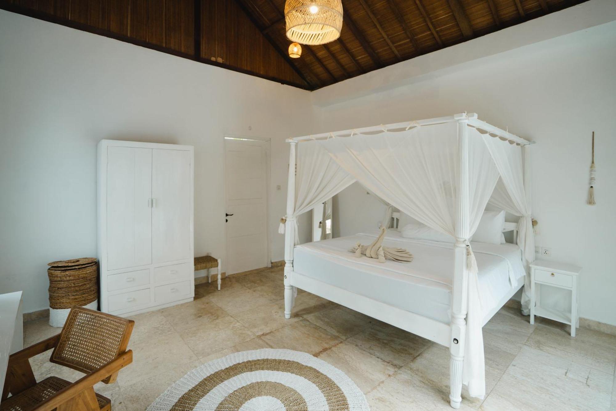 Isaiya Boutique Hotel Canggu  Exterior photo
