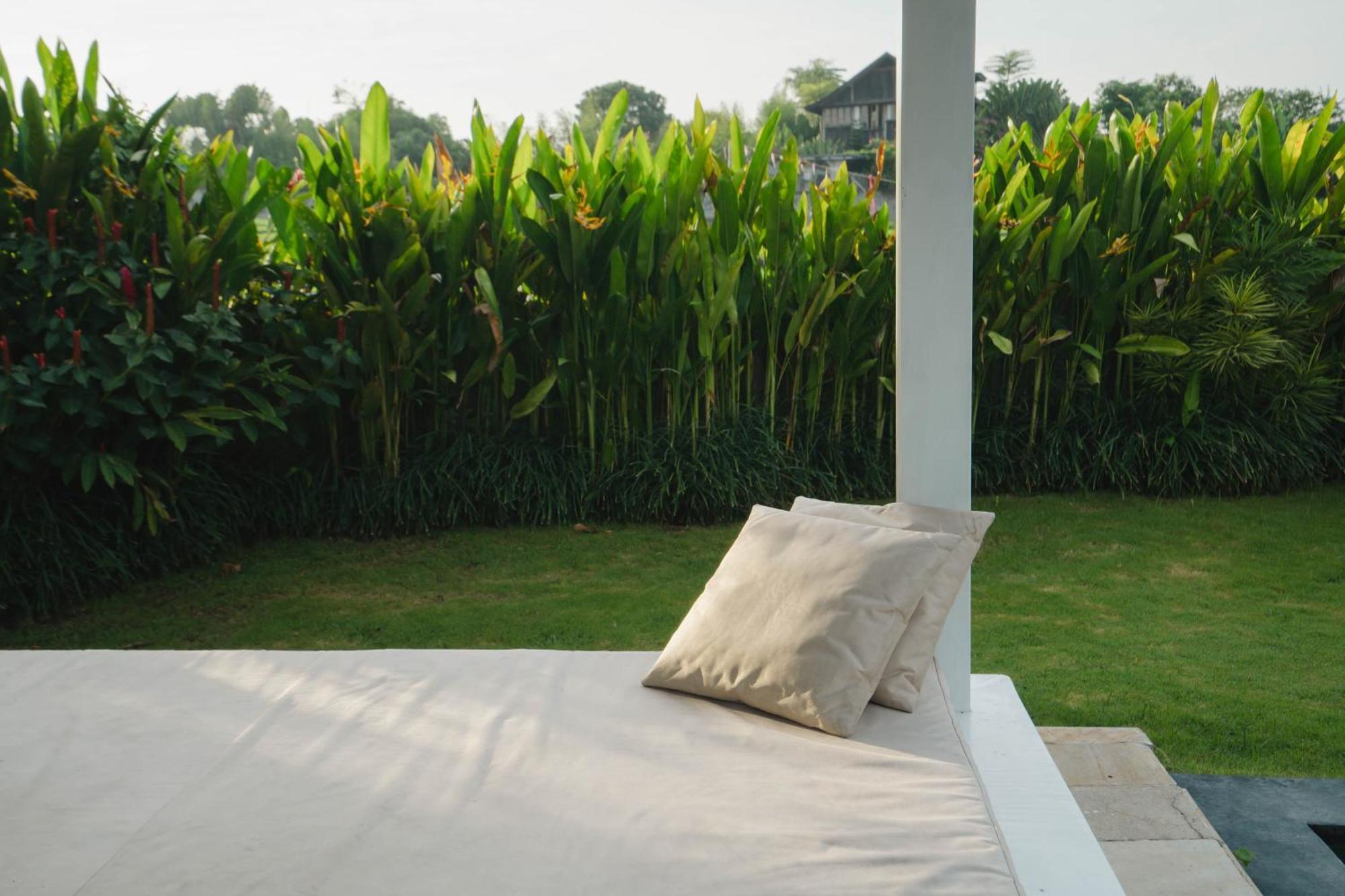 Isaiya Boutique Hotel Canggu  Exterior photo