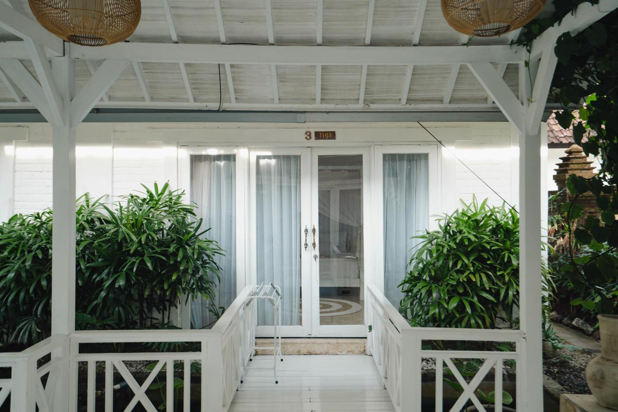 Isaiya Boutique Hotel Canggu  Exterior photo
