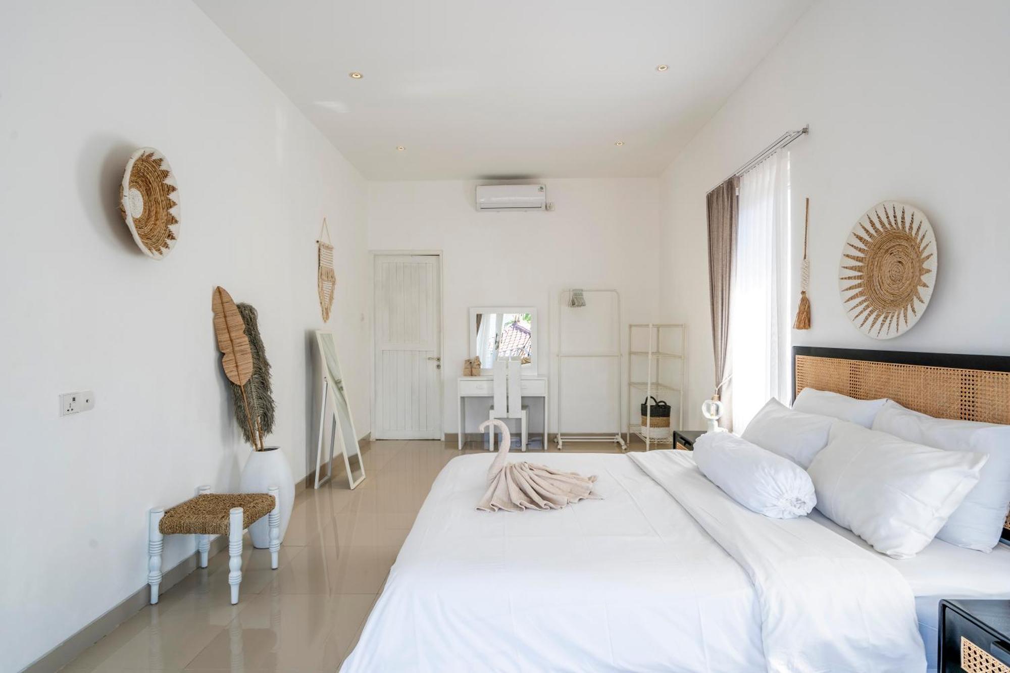 Isaiya Boutique Hotel Canggu  Exterior photo